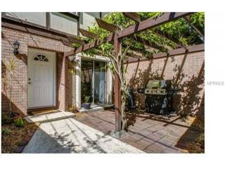 2 bedroom Property For Sale: 2541 WEST..