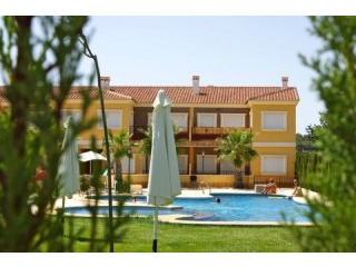 2 bedroom, 2 bathroom Apartment, (build..