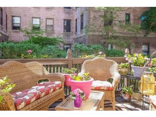 2 bedroom House For Sale: 159 Centre..