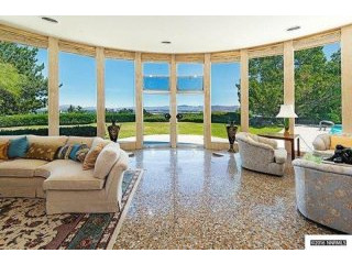 8 bedroom Residence For Sale: Reno..