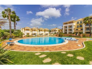 South Facing 2 Apartment in Vilamoura..