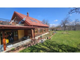 Kuća, Gorski kotar, Brod Moravice, 340 m2