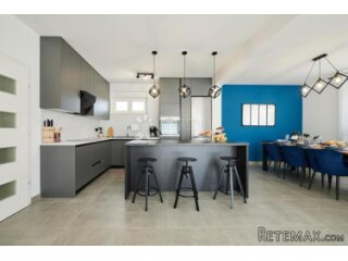 KAŠTEL NOVI- LUKSUZNA VILLA S BAZENOM