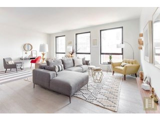 4 bedroom Apartment For Sale: 330 SAINT..