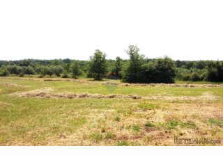 Istra, Umag - rubno građevinsko zemljište, 2 km od mora