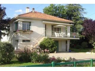 Villeneuve de Duras (47) - Attractive..
