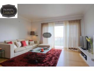 Charming 4 Bedroom Duplex Apartment in..