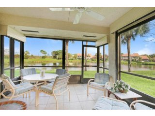 3 bedroom Residence For Sale: Juno..