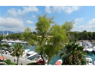 Apartment in Santa Ponsa for sale with..