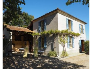 Quietly Set Pretty Cottage, Lovely..