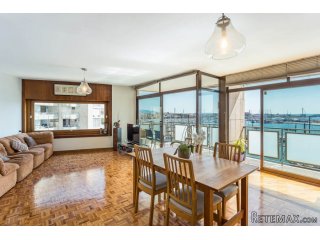 This spacious apartment is situated in a building next to..
