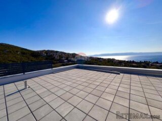 Novi Vinodolski,Klenovica-penthouse u novogradnji 100m od mo