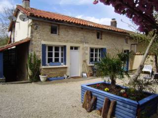 Stone Longere, Gite And Outbuildings