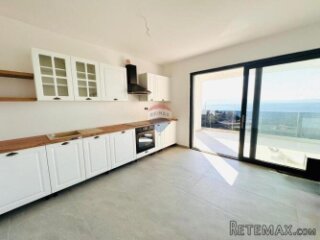 Novi Vinodolski,Klenovica-stan u novogradnji, prizemlje