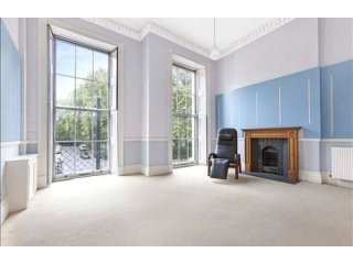 Mecklenburgh Square, Bloomsbury, WC1N
