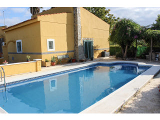 4 Bedrooms - Villa - Alicante - For Sale