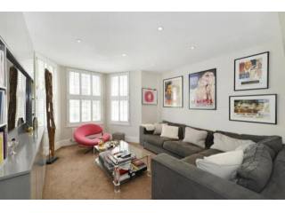 3 Bedrooms - Apartment - London - For..