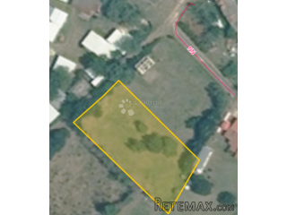 Investicijska prilika: 2 parcele u T2 zoni, 400 m od mora