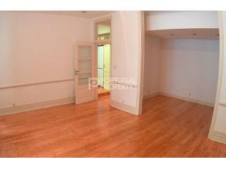 Lovely 3 Bedroom Apartment In Lisbon