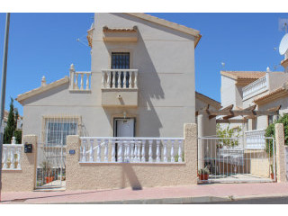 3 Bedrooms - Villa - Alicante - For Sale