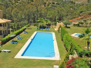 2 Bed Apartment for sale in Marbella