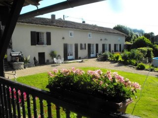 Spacious 5 Bedroom Property With..