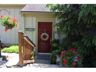 3 bedroom Condominium For Sale: South..