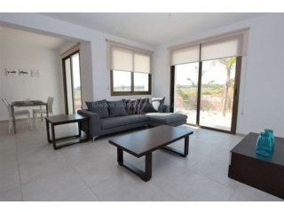 House Detached - For Sale - 3 Bedrooms