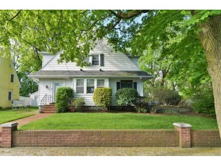 4 bedroom House For Sale: 24 Hamilton..