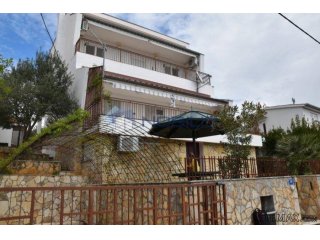Zadar, Maslenica, 3 apartmanske jedinice, 240m2, namješteno