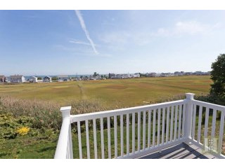 2 bedroom Apartment For Sale: 620..