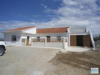 Country house for rent in EL ROMERAL..