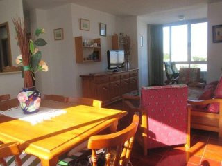 3 bedroom, 1 bathroom Apartment, (build..