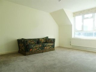 Fawcett Close SW11 2LT