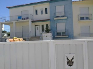Modern 3 bedroom House in Foz do Arelho..