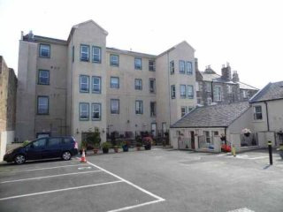 2 bedroom, Flat house for sale