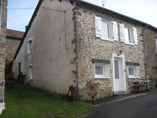 Ideal Holiday Home House in Village