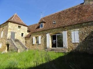 Located In A Quaint ' Perigourdine '..