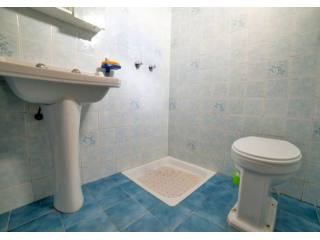 3 bed bungalow close to beach