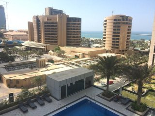 Fully Furnished 1BR in Botanica