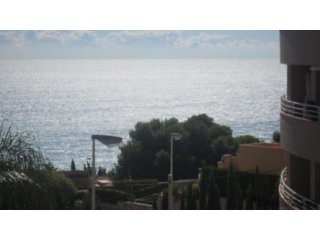 PISO SITUADO EN EL CENTRO DE CALPE CON TODOS LOS SERVICIOS..