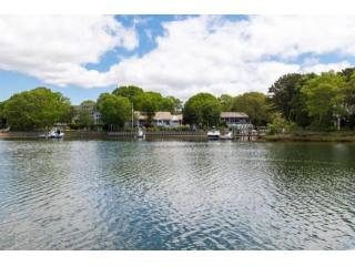 4 bedroom Property For Sale: Bight..