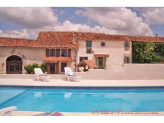 Chavenat (16) - For sale : Large barn..