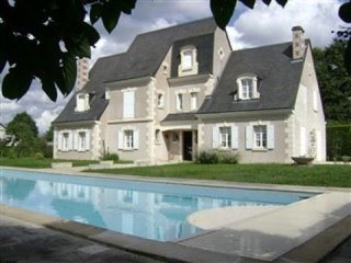 Modern Characterful Property With Room..