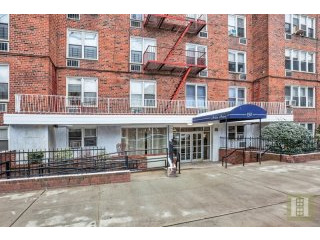1 bedroom Apartment For Sale: 150..