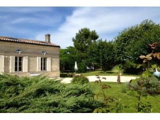 2 bedroom Character For Sale: 33710..