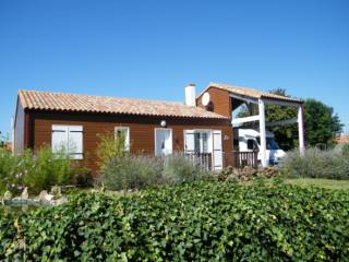 Timber Framed 2 Bedroom Detached..