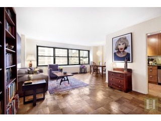 1 bedroom Apartment For Sale: 150 WEST..