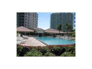 3 bedroom Flat For Sale: 19900 E..