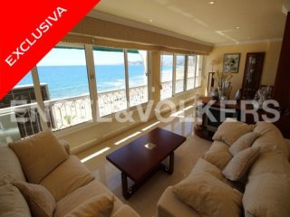 Luxury Apartment On The 1st Line Of The..